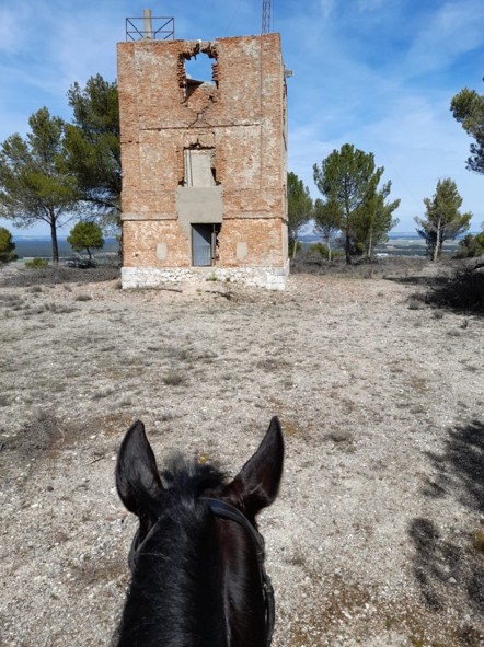 Torre del Telégrafo en Mojados, reutilizada para instalar una antena