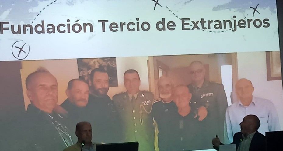 El coronel Díaz expone su labor asistencial